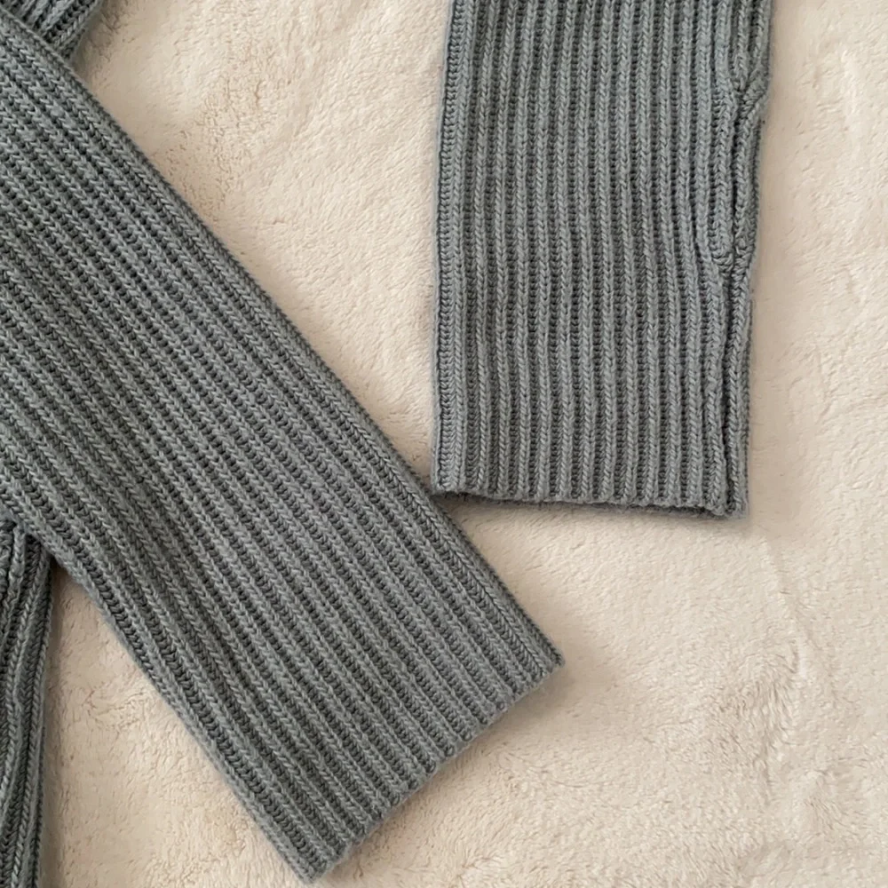 Cupcakes & Cashmere Gray Wrap Sweater Size L - Picture 10 of 13